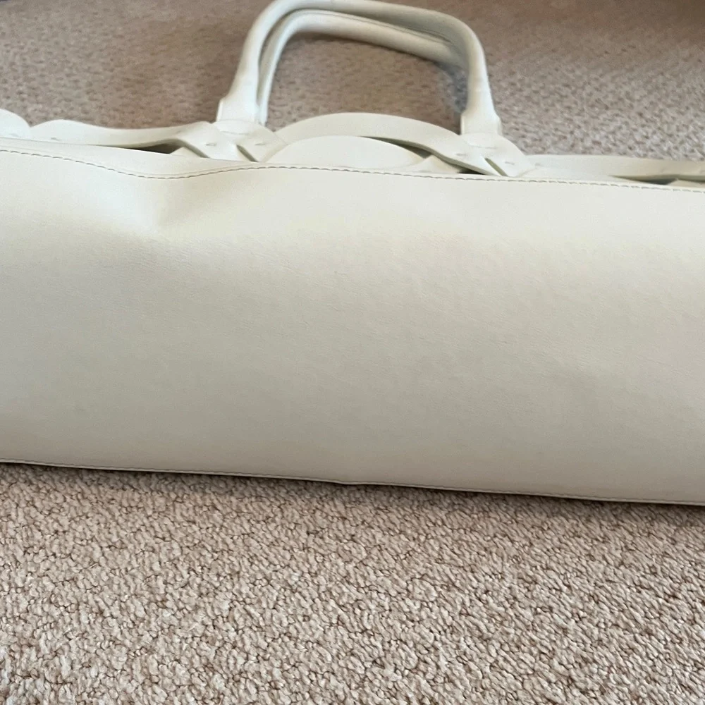 Lafayette 148 New York Leather Cream Woven Tote - Picture 4 of 7